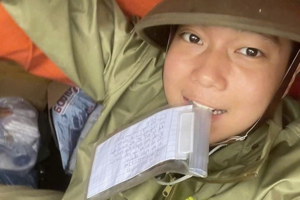 Thứ cơn lũ không thể cuốn trôi- Ảnh 4. Thứ cơn lũ không thể cuốn trôi- Ảnh 4.