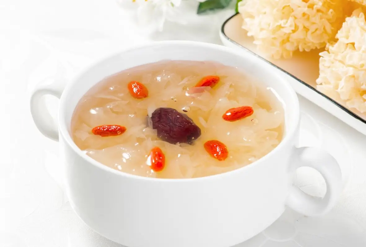 8 thực phẩm như "kem dưỡng trắng tự nhiên" từ căn bếp lại còn điều hòa nội tiết, phụ nữ nên ăn đều đặn để trẻ lâu- Ảnh 2.