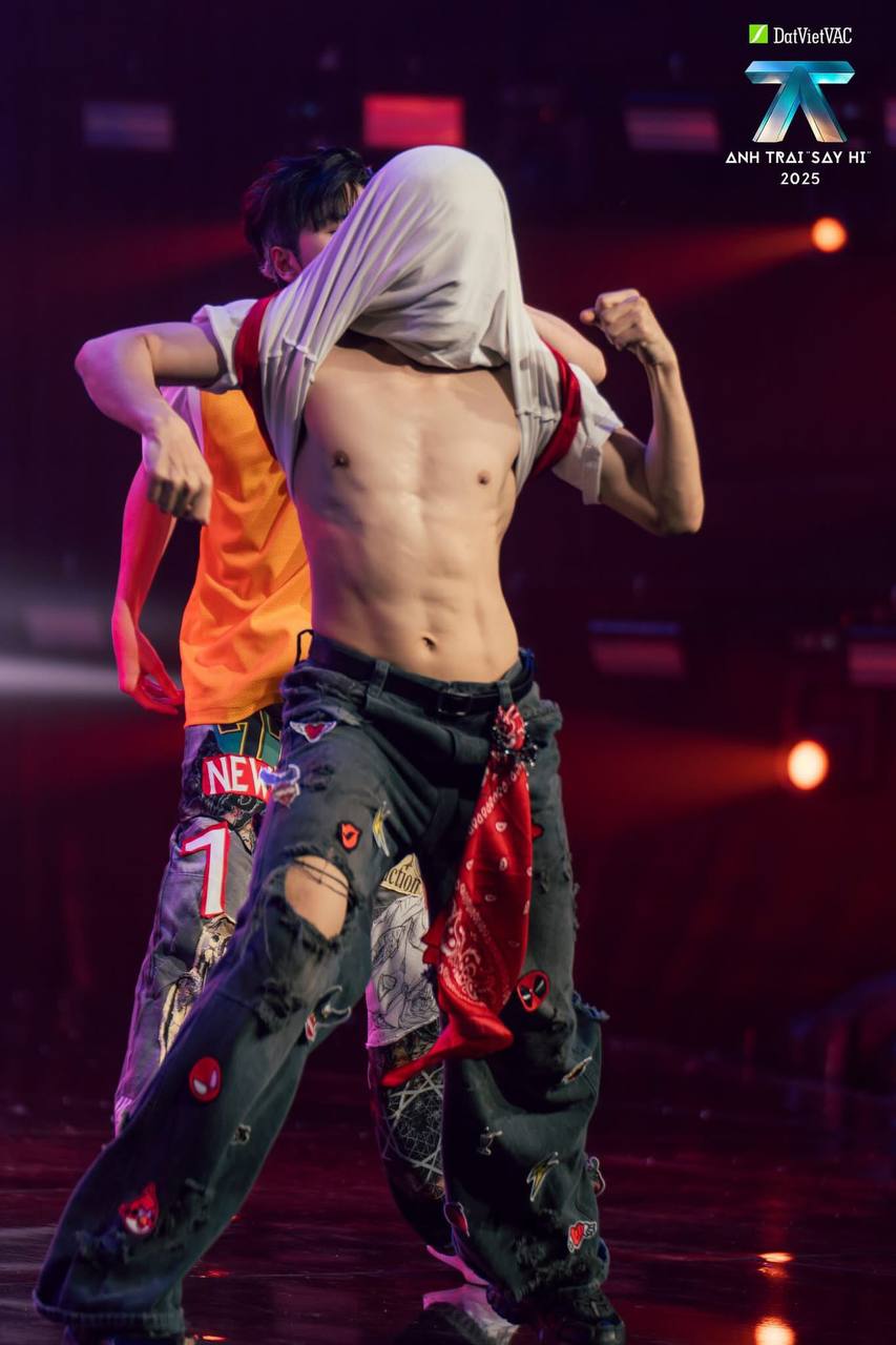 Vbiz mới có trai đẹp rất giống Kim Seon Ho, trừ chiều cao thì mọi thứ đều đỉnh!- Ảnh 14. Vbiz mới có trai đẹp rất giống Kim Seon Ho, trừ chiều cao thì mọi thứ đều đỉnh!- Ảnh 14.