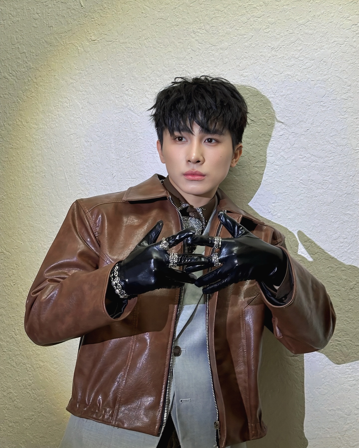 Vbiz mới có trai đẹp rất giống Kim Seon Ho, trừ chiều cao thì mọi thứ đều đỉnh!- Ảnh 11. Vbiz mới có trai đẹp rất giống Kim Seon Ho, trừ chiều cao thì mọi thứ đều đỉnh!- Ảnh 11.