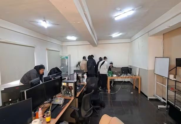 Hiện tượng bất thường trong vụ lừa đảo 438 tỷ đồng vừa bị triệt phá: Điều tra 10.000 tài khoản ngân hàng, số tiền thiệt hại có thể còn tăng- Ảnh 2.