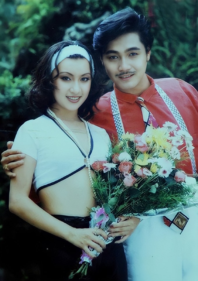 Mỹ nhân duy nhất được Lý Hùng công khai yêu: Là "biểu tượng sexy", từng nhận cát-xê 15 cây vàng, 2 lần đò- Ảnh 3. Mỹ nhân duy nhất được Lý Hùng công khai yêu: Là "biểu tượng sexy", từng nhận cát-xê 15 cây vàng, 2 lần đò- Ảnh 3.