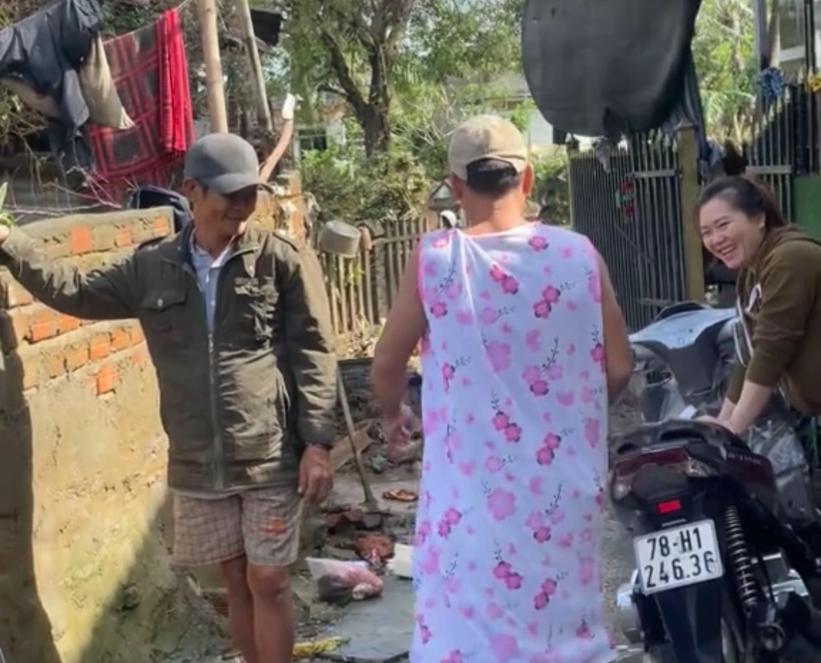 Người ta nói "đàn ông Việt Nam làm gì có quần áo cũ" và đây là thứ chúng ta thấy!- Ảnh 3.