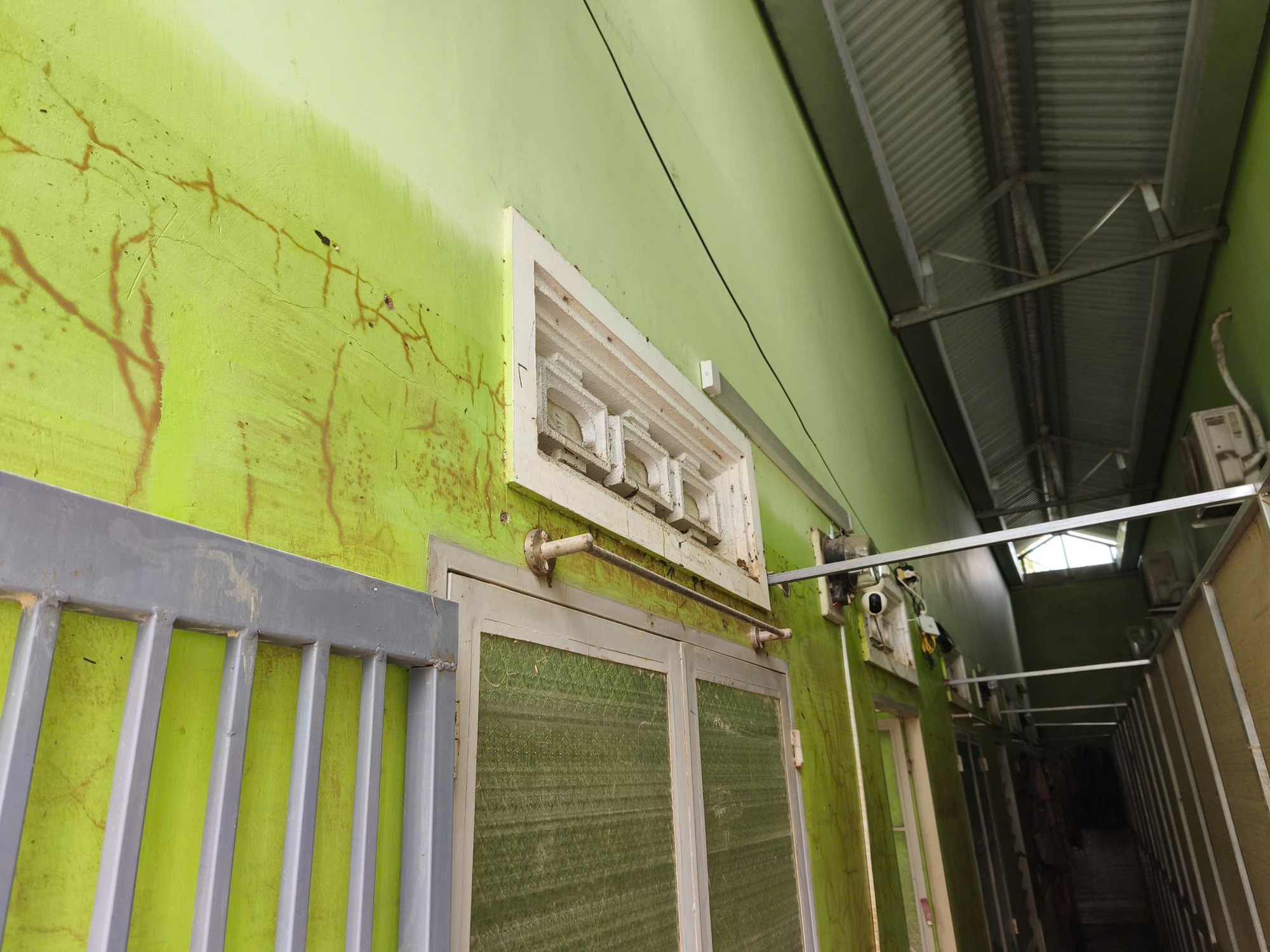 Cho thuê phòng trọ nhưng toàn gặp toàn cảnh éo le, vợ chồng ở Khánh Hòa làm điều nhiều người "không dám"- Ảnh 3.