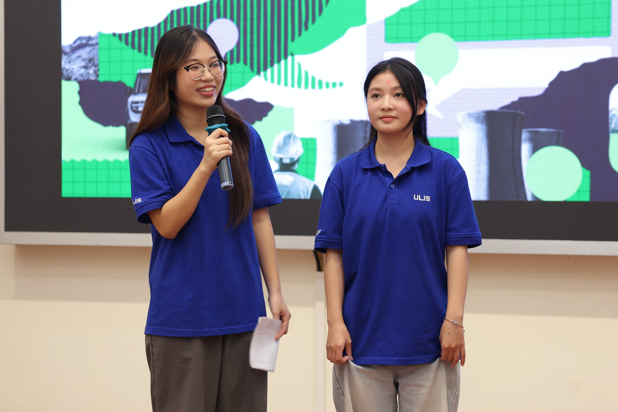 ‘Đừng tin những gì đọc trên mạng, hãy tự trải nghiệm’: Khi sinh viên Hà Nội lên tiếng và biến Green Voices 2025 thành sân chơi tranh biện ‘nóng’ nhất về xe điện- Ảnh 7.