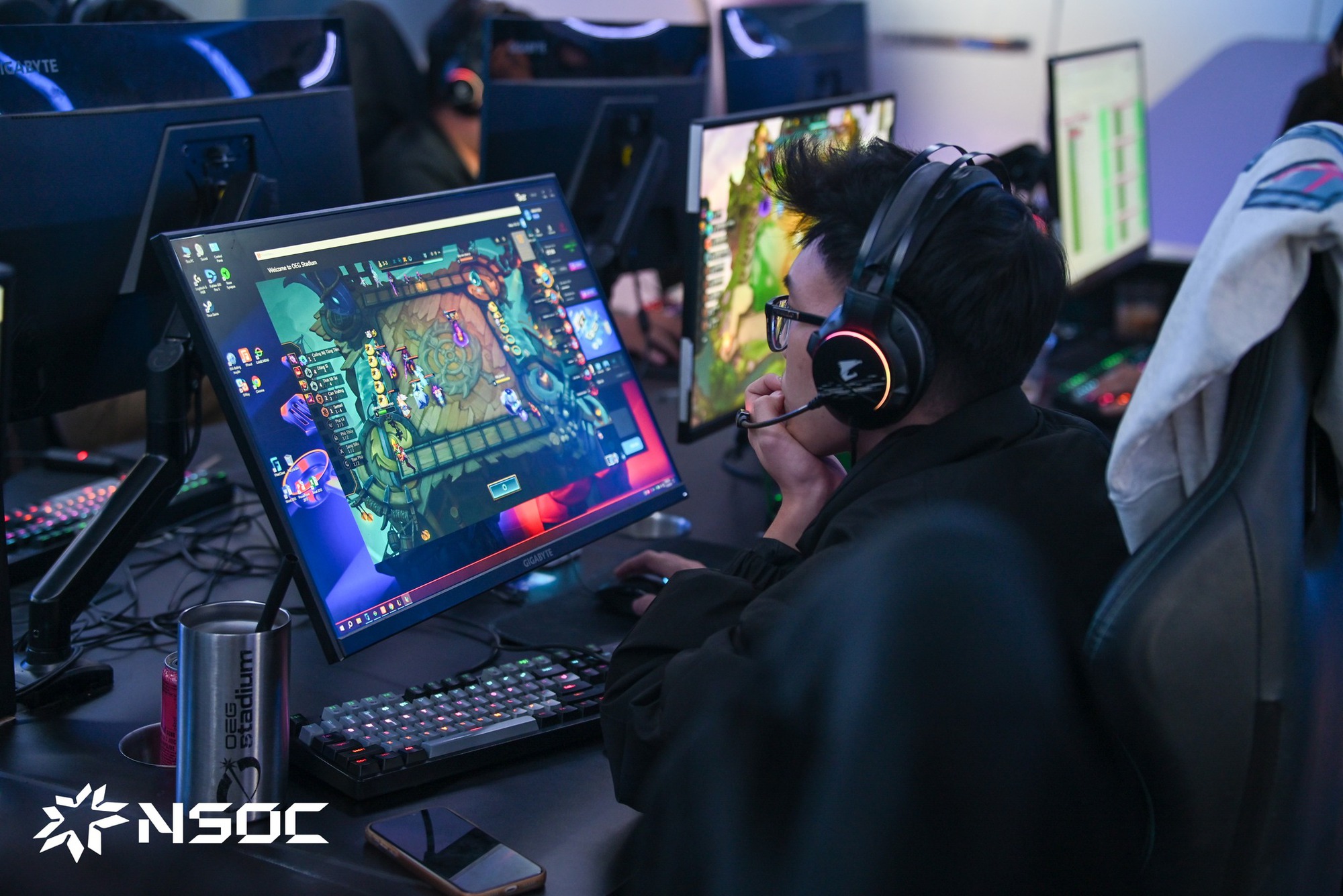 Vòng loại NSOC 2025 bùng nổ với hơn 5.000 tuyển thủ so tài - cuộc đua căng nhất cộng đồng eSports sinh viên Việt Nam- Ảnh 10.