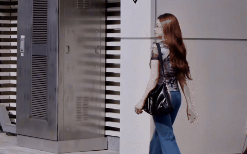 Vbiz hiện tại kh&ocirc;ng ai c&oacute; đ&ocirc;i mắt đẹp hơn thế n&agrave;y: C&agrave;ng buồn c&agrave;ng thăng hạng visual, một &aacute;nh nh&igrave;n như kể 1000 c&acirc;u chuyện