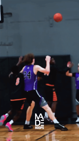 Tài năng bóng rổ 14 tuổi đã cao 2m29, chỉ ước lùn đi để Tài năng bóng rổ 14 tuổi đã cao 2m29, chỉ ước lùn đi để