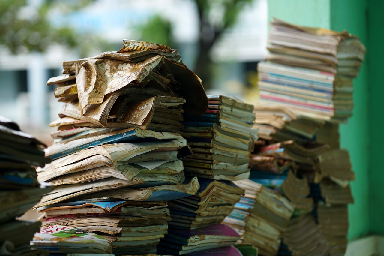 Xót xa cảnh tượng ở một trường tiểu học sau cơn lũ- Ảnh 7.