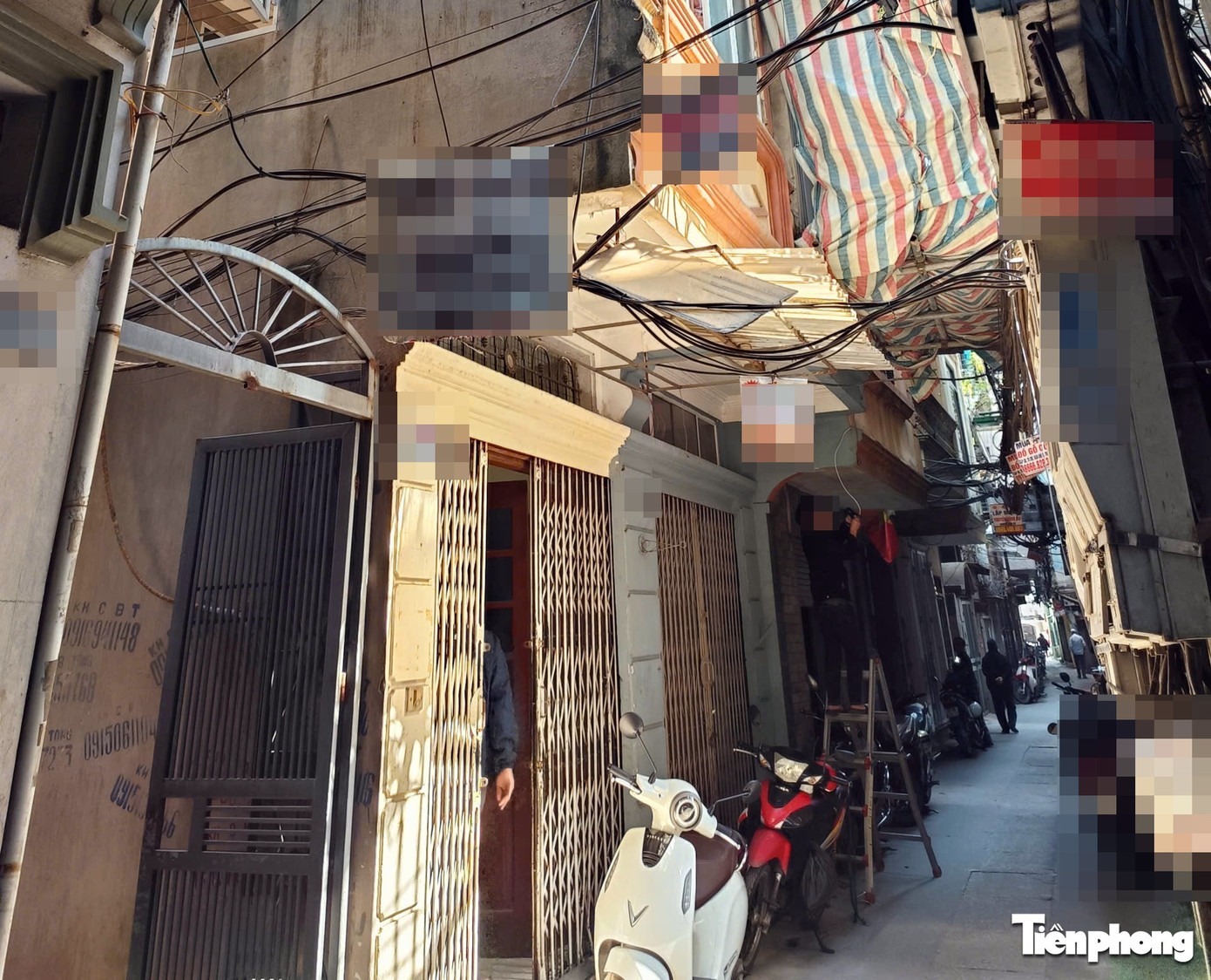 Hà Nội: Bị cảnh sát bao vây, nhóm tội phạm ma túy dùng súng chống trả- Ảnh 3.