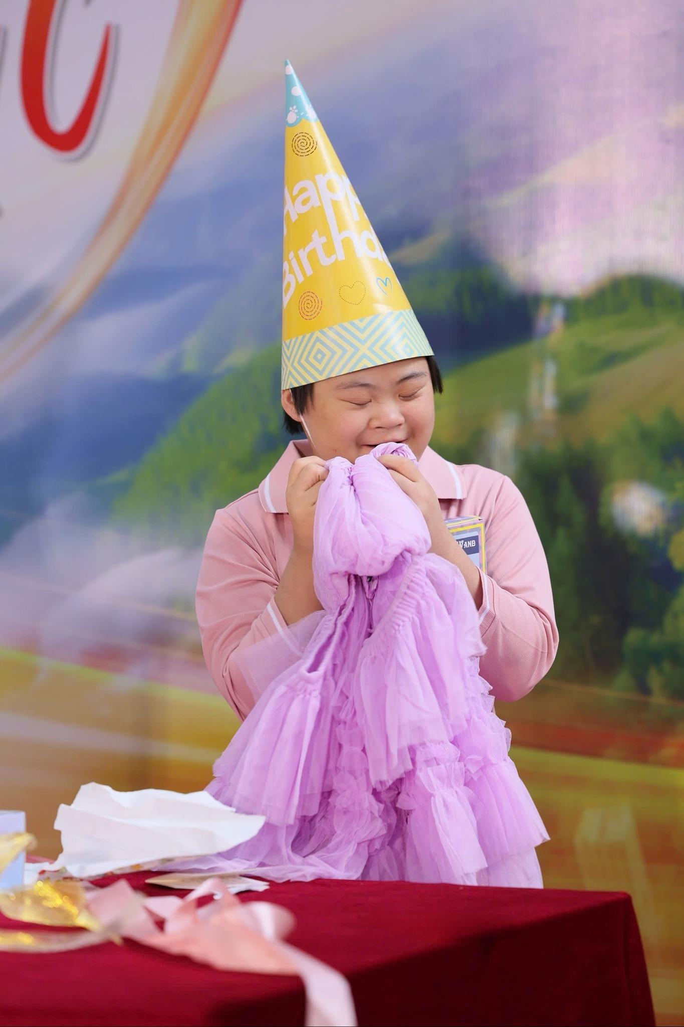 Một ngày trở thành công chúa của cô bé mắc hội chứng Down: Khi hạnh phúc cũng có thể ‘sinh lời’- Ảnh 4.