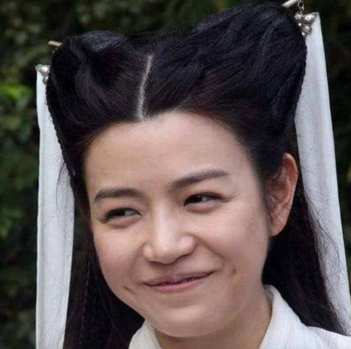 "Tiểu Long Nữ xấu nhất màn ảnh": Từng tốt nghiệp tại Mỹ, U50 trẻ đẹp sau ly hôn- Ảnh 2.