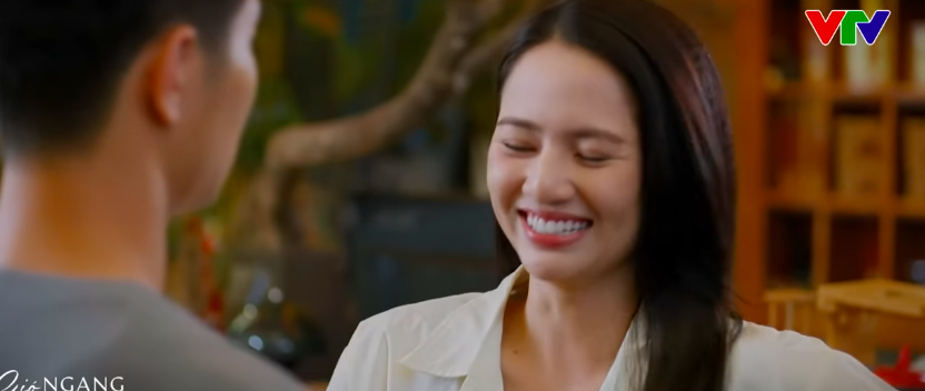 Cuối cùng cặp đôi Vbiz được cả nước đẩy thuyền đã hôn nhau: Nhà trai duyên nhất quả đất, nhà gái đẹp không tả nổi- Ảnh 1.