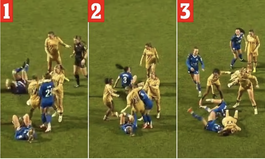 Nữ cầu thủ nhận thẻ đỏ và bão phẫn nộ vì vật ngã đối thủ bằng đòn kẹp cổ kiểu judo, cả SVĐ sốc nặng- Ảnh 1.