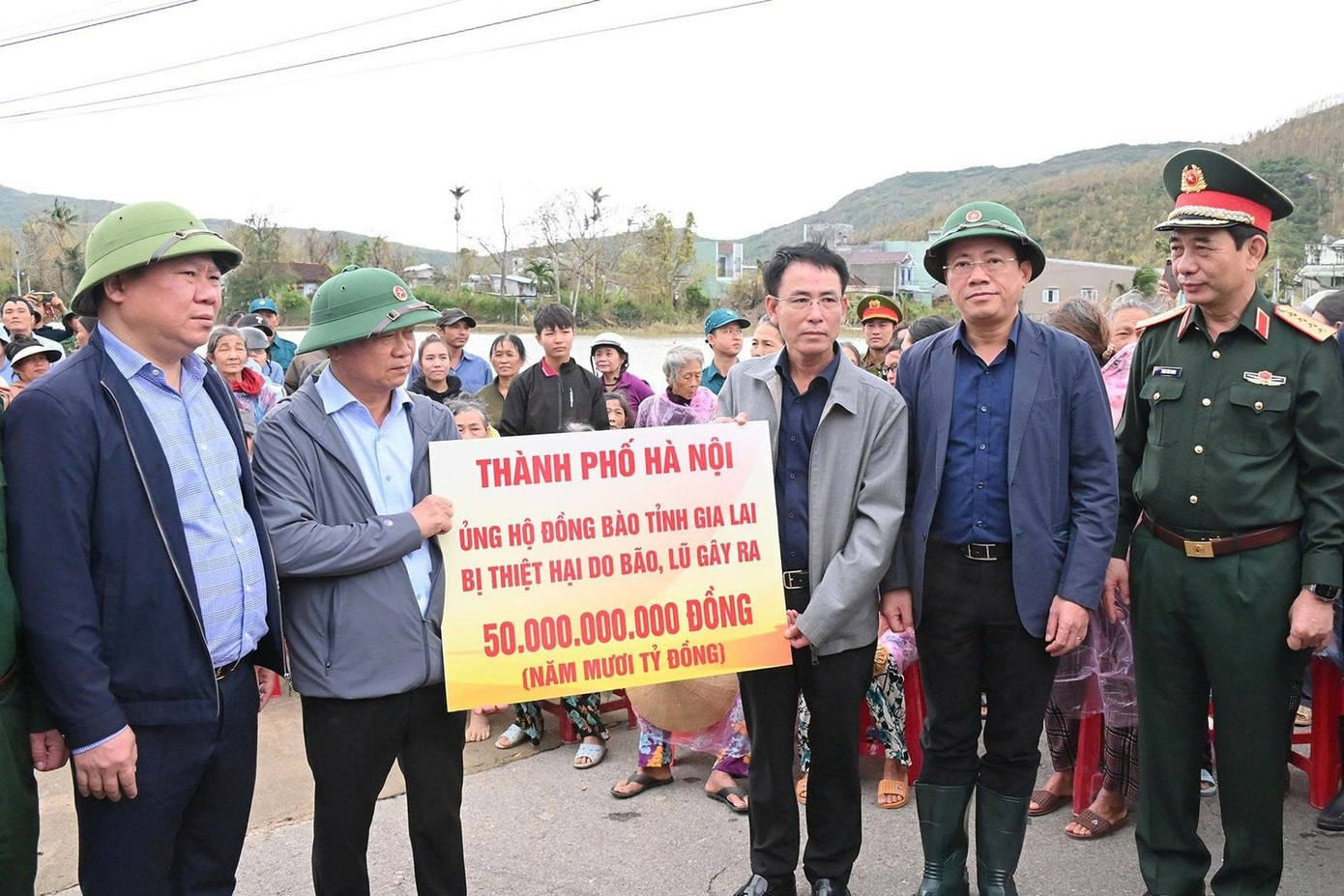 Hà Nội hỗ trợ Gia Lai thêm 200 tỷ đồng khắc phục hậu quả mưa lũ- Ảnh 1.