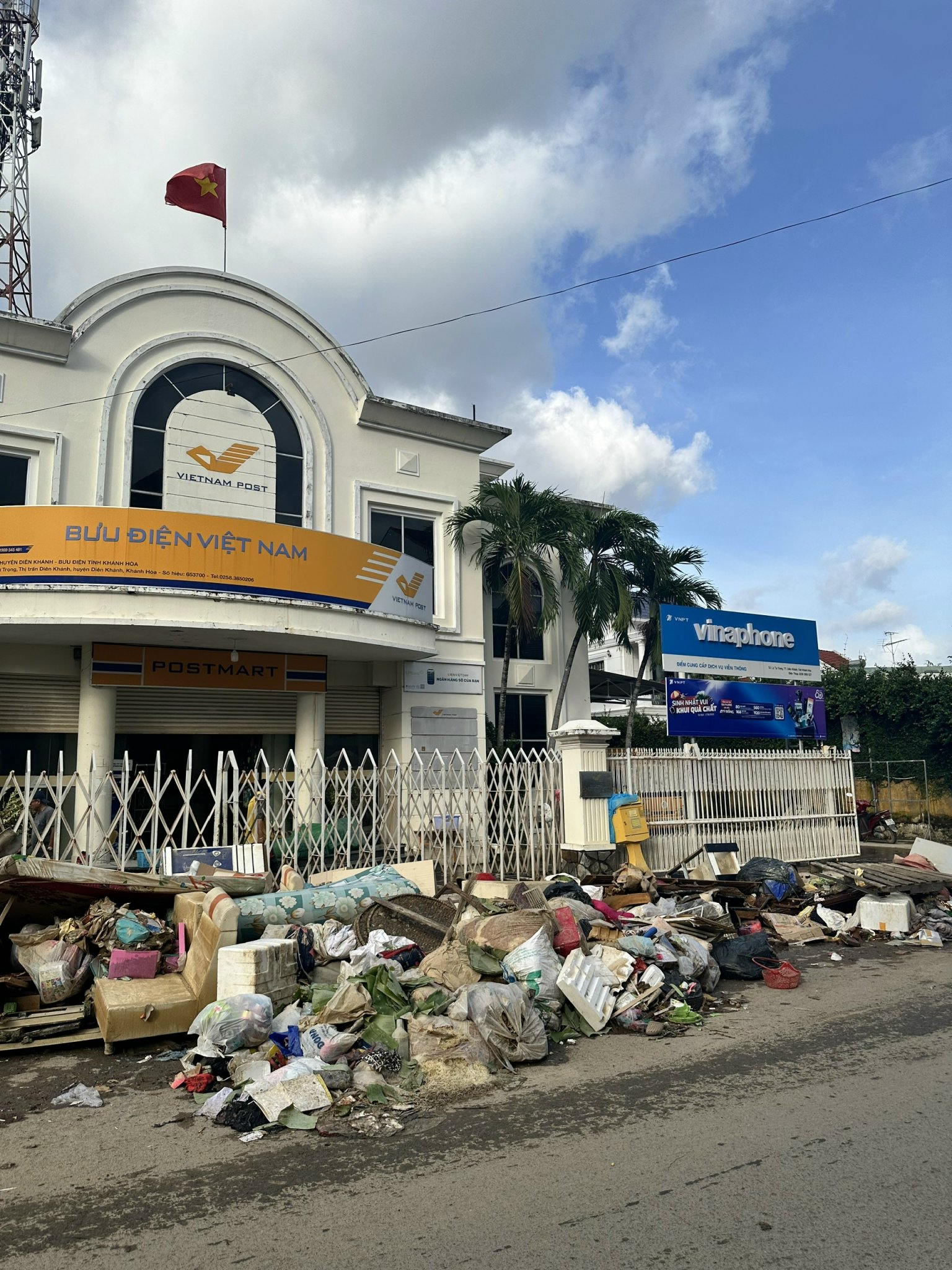 Những đống rác từng là tài sản- Ảnh 3. Những đống rác từng là tài sản- Ảnh 3.