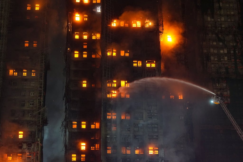 Toàn cảnh vụ cháy thảm họa nhất 3 thập kỷ ở Hong Kong (Trung Quốc): Số người tử vong chạm mốc 36, 10 tiếng cả thành phố vật lộn trong kinh hoàng- Ảnh 6.