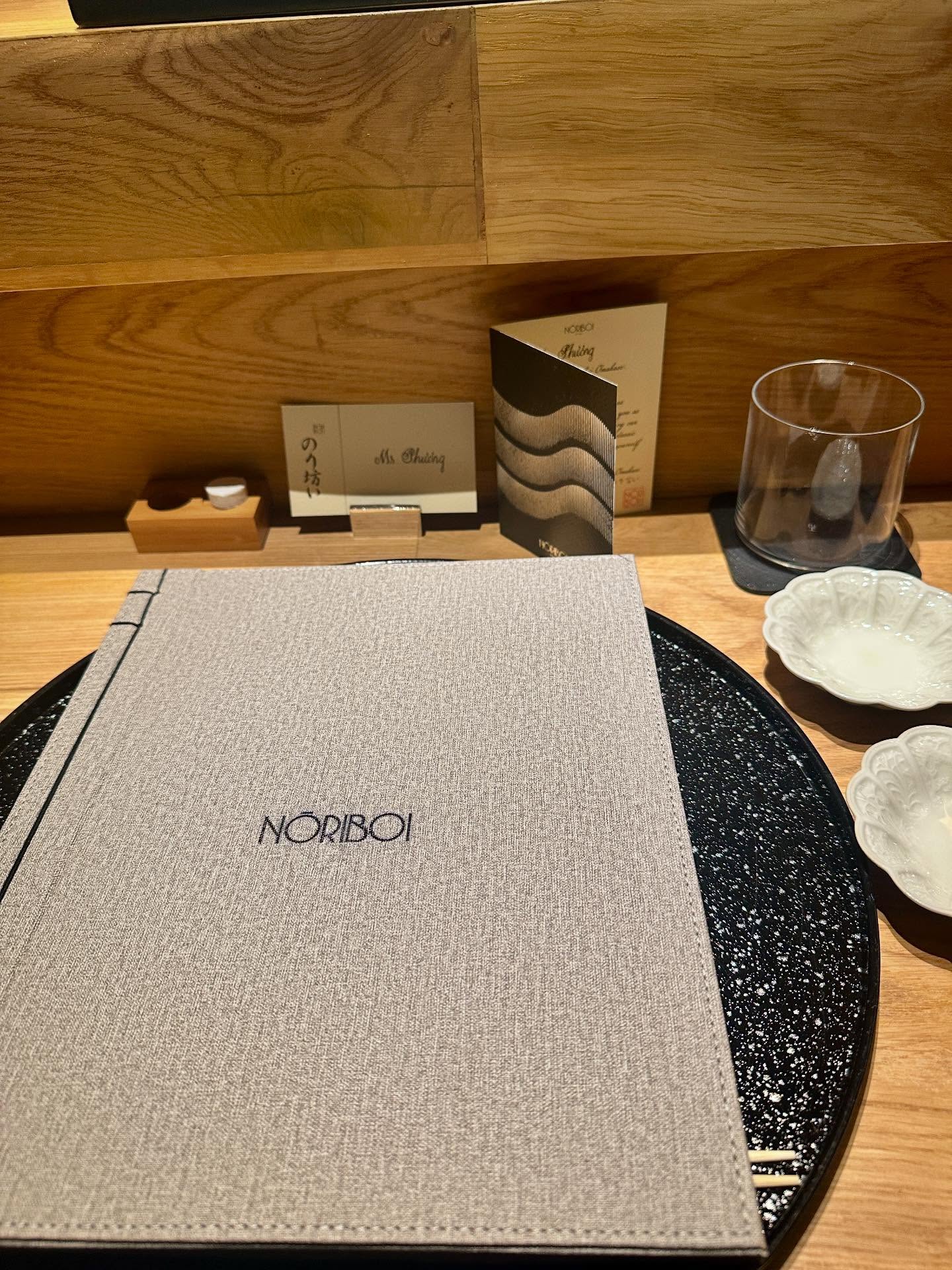 Diệp Lâm Anh và tình mới Đức Phạm cùng mê 1 quán omakase được mệnh danh 