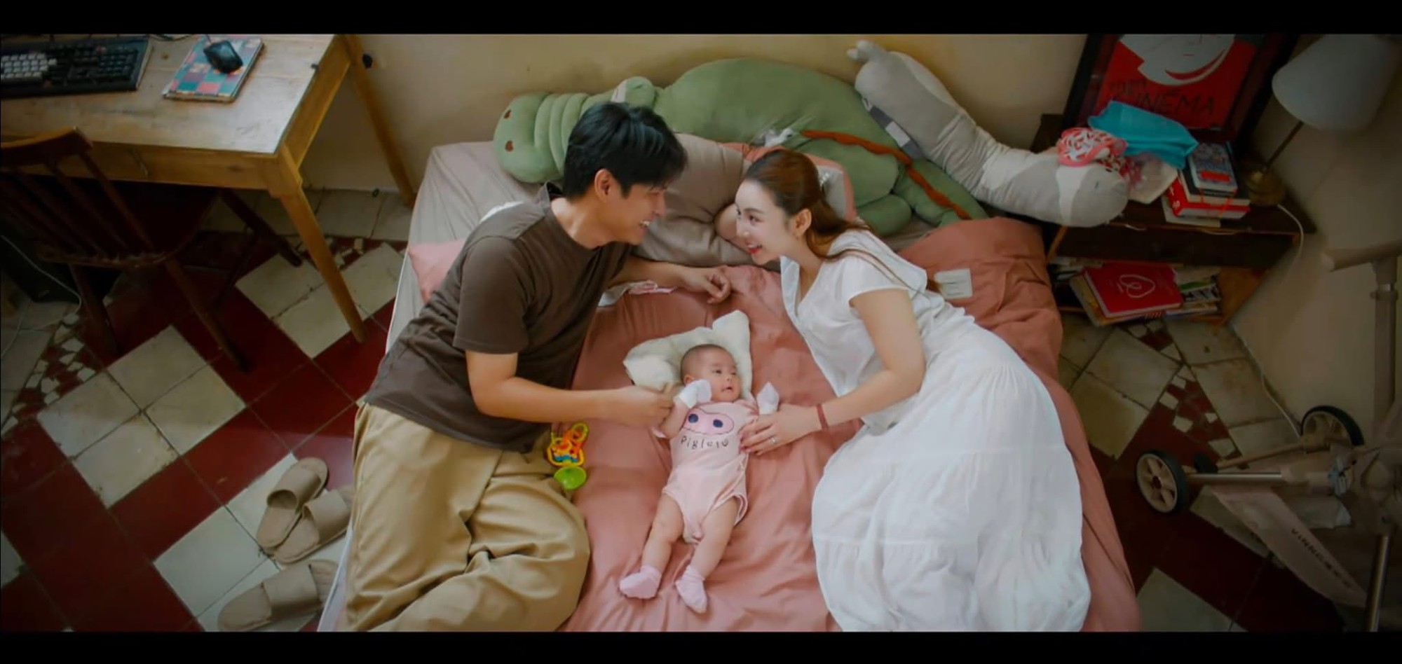 Lộ kết phim Gió Ngang Khoảng Trời Xanh: Chỉ duy nhất 1 người có hạnh phúc?- Ảnh 6. Lộ kết phim Gió Ngang Khoảng Trời Xanh: Chỉ duy nhất 1 người có hạnh phúc?- Ảnh 6.