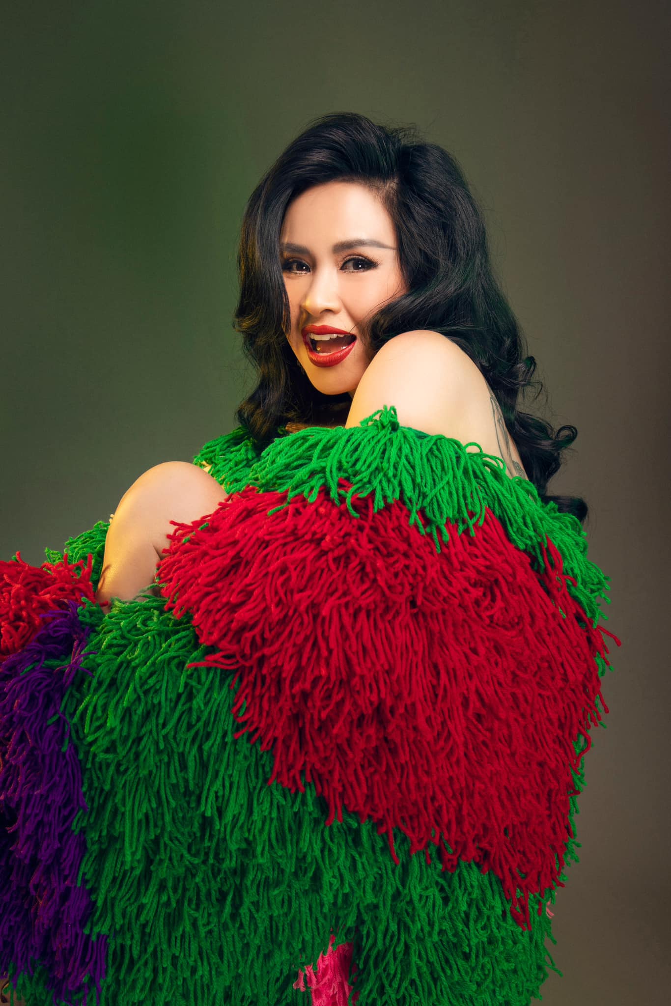 Đại sứ ngoại giao thiện chí giọng hát vang như chuông chùa, cực giàu có sở hữu cả biệt phủ- Ảnh 6.