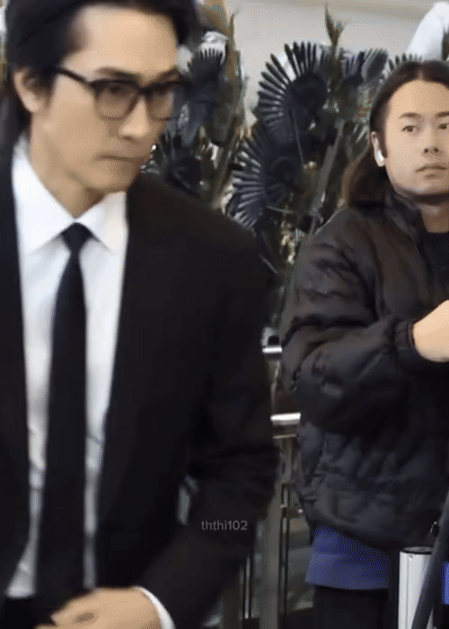 Cả showbiz đến viếng 