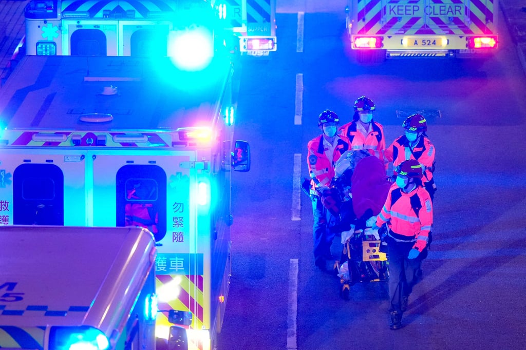 Toàn cảnh vụ cháy thảm họa nhất 3 thập kỷ ở Hong Kong (Trung Quốc): Số người tử vong chạm mốc 36, 10 tiếng cả thành phố vật lộn trong kinh hoàng- Ảnh 4.