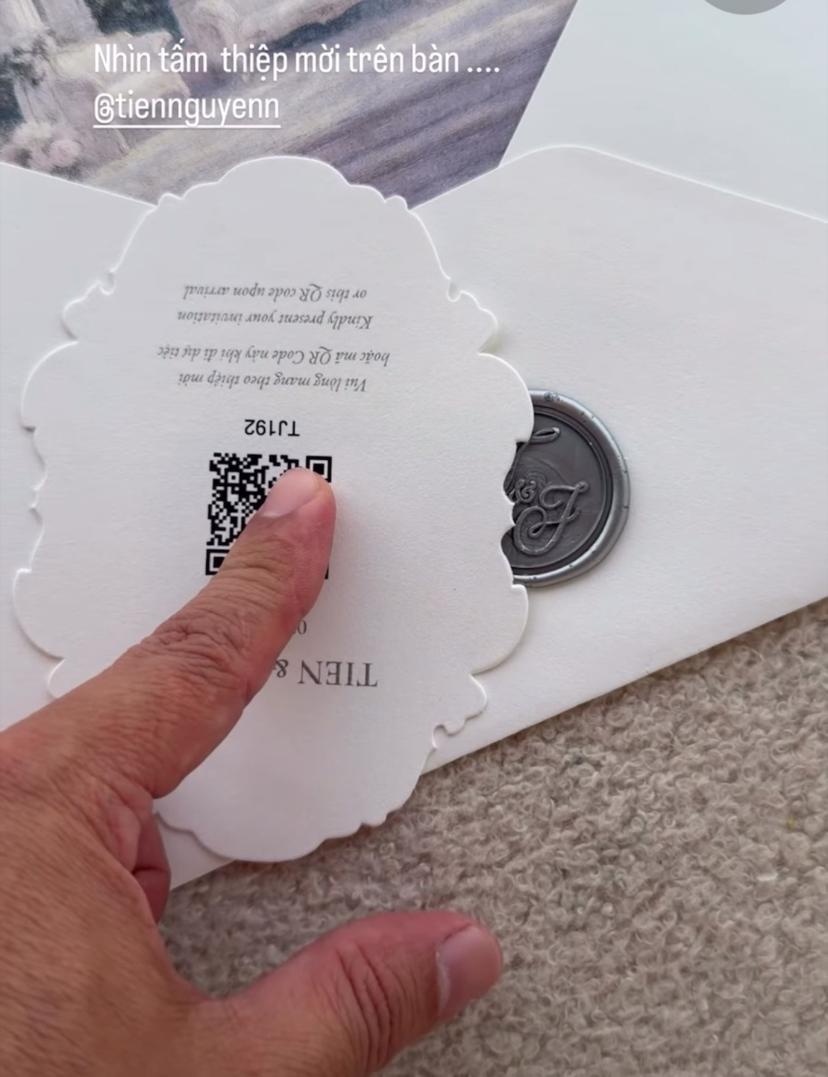 Cùng làm cô dâu nhưng Tiên Nguyễn được nhà tỷ phú 