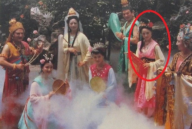 Vai phụ trong Tây Du Ký 1986 chỉ lên hình vài phút, ngoài đời học giỏi, giờ còn là nhân vật "tai to mặt lớn" nghe tên đã nể!- Ảnh 1. Vai phụ trong Tây Du Ký 1986 chỉ lên hình vài phút, ngoài đời học giỏi, giờ còn là nhân vật "tai to mặt lớn" nghe tên đã nể!- Ảnh 1.