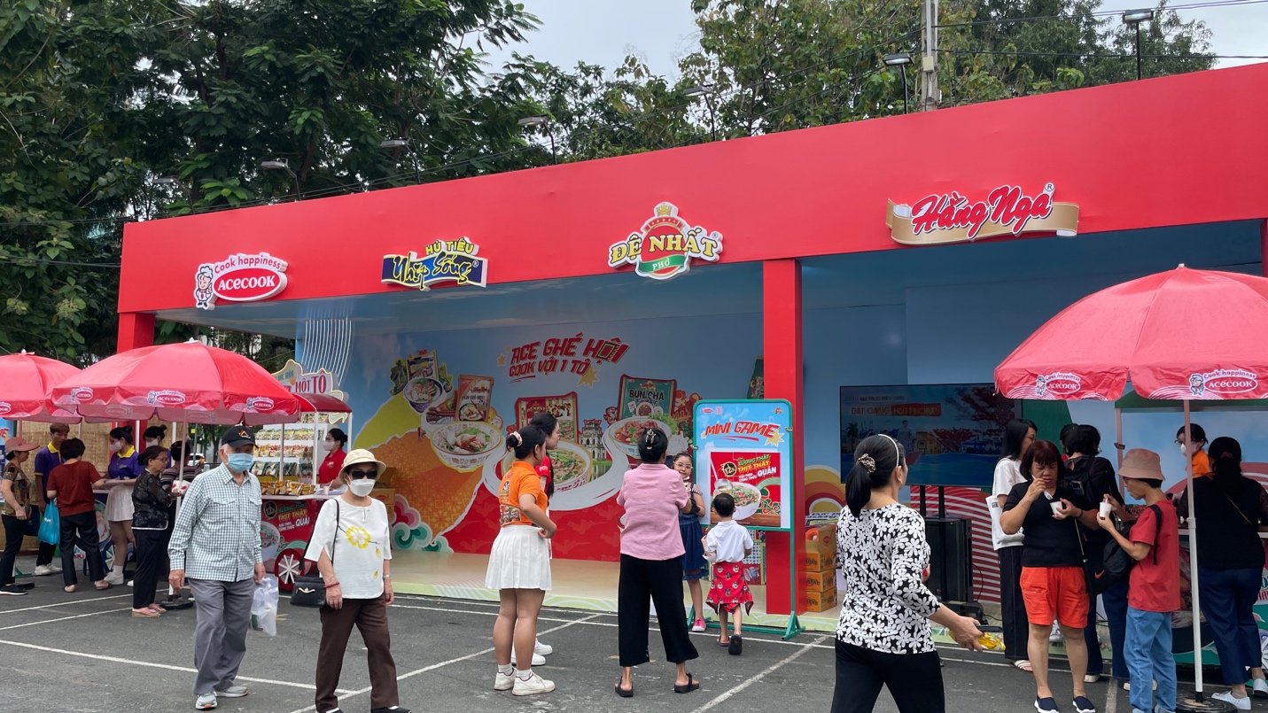 Hơn 40.000 khách tham quan trải nghiệm gian hàng Acecook Việt Nam tại Ngày hội sợi Gạo 2025- Ảnh 3.