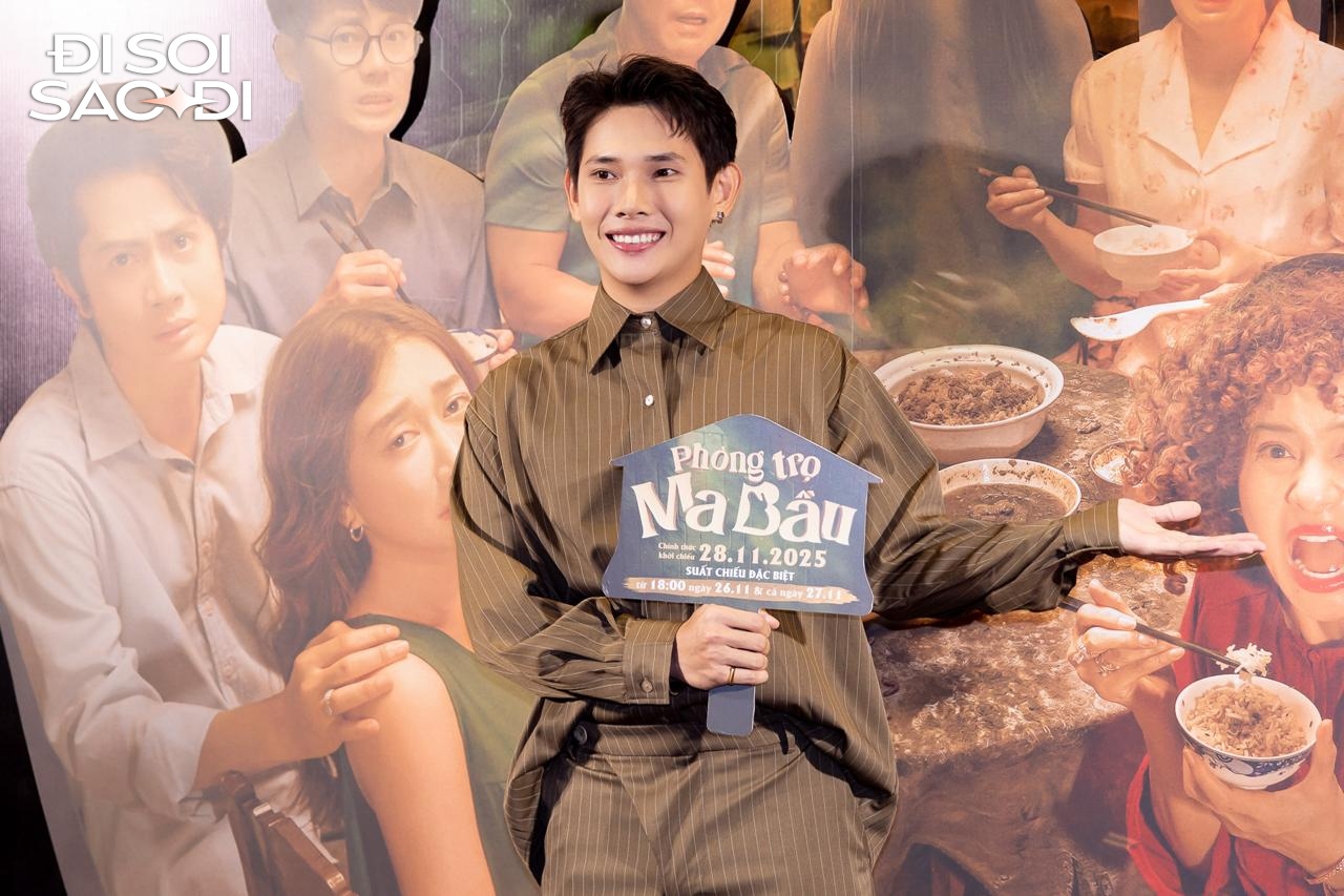 Thảm đỏ HOT nhất hôm nay: Kim Tuyến đẹp đến nỗi bị fan vây kín, một mỹ nhân Genz khoe vòng 1 nóng bỏng mắt- Ảnh 11.