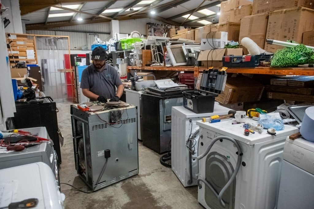 20 năm trước, "hàng Nhật xịn" từng khiến người Việt mê mẩn: Sao giờ biến mất hết, chỉ còn đồ Trung Quốc?- Ảnh 2.