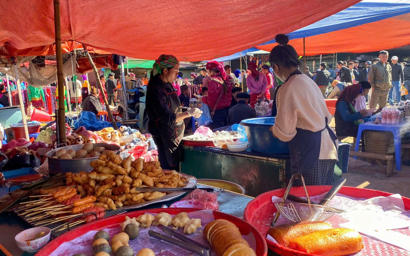 Gen Z rủ nhau lên núi săn mây, ngắm hoa tam giác mạch- Ảnh 10.