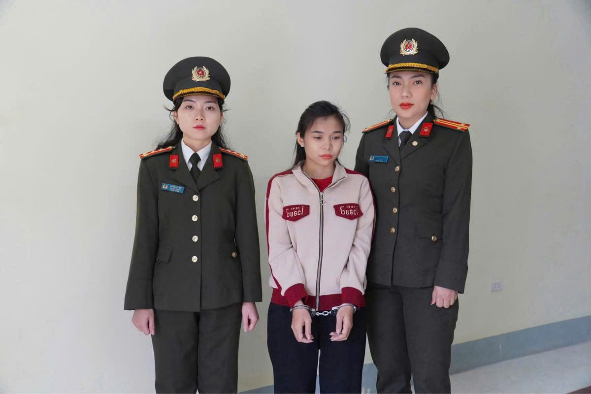 ‘Mượn’ thông tin cá nhân, điện thoại của bạn bè rồi biến họ thành con nợ- Ảnh 2.