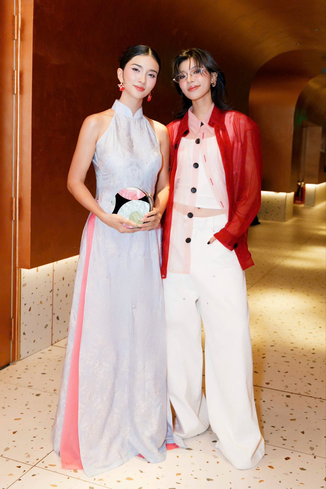 Kim Tuyến và Đồng Ánh Quỳnh đã tới mức này!- Ảnh 5. Kim Tuyến và Đồng Ánh Quỳnh đã tới mức này!- Ảnh 5.