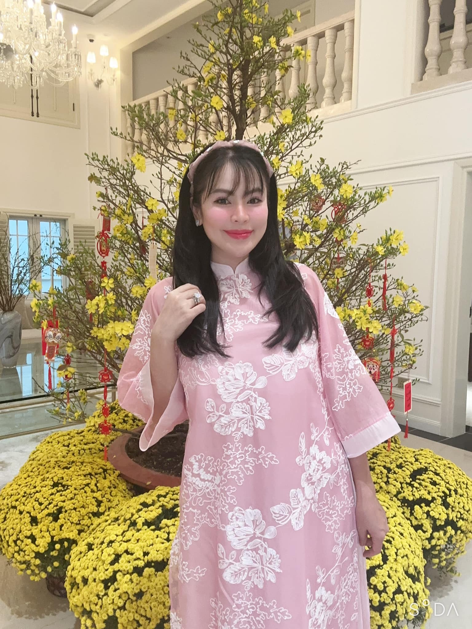 200 tỷ của doanh nhân Phương Lê và NSƯT Vũ Luân- Ảnh 11. 200 tỷ của doanh nhân Phương Lê và NSƯT Vũ Luân- Ảnh 11.