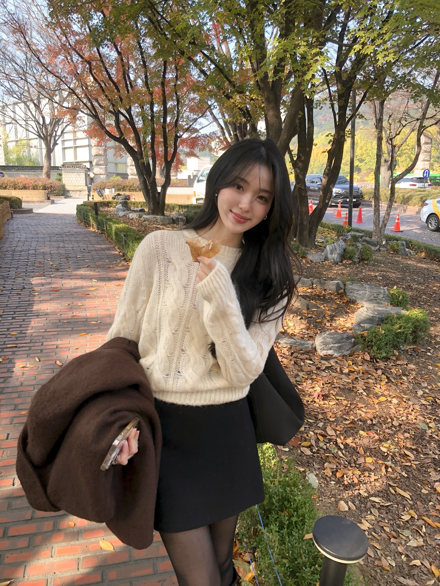 5 item kết hợp hoàn hảo với áo trắng, mặc đẹp chưa bao giờ đơn giản đến thế- Ảnh 4. 5 item kết hợp hoàn hảo với áo trắng, mặc đẹp chưa bao giờ đơn giản đến thế- Ảnh 4.