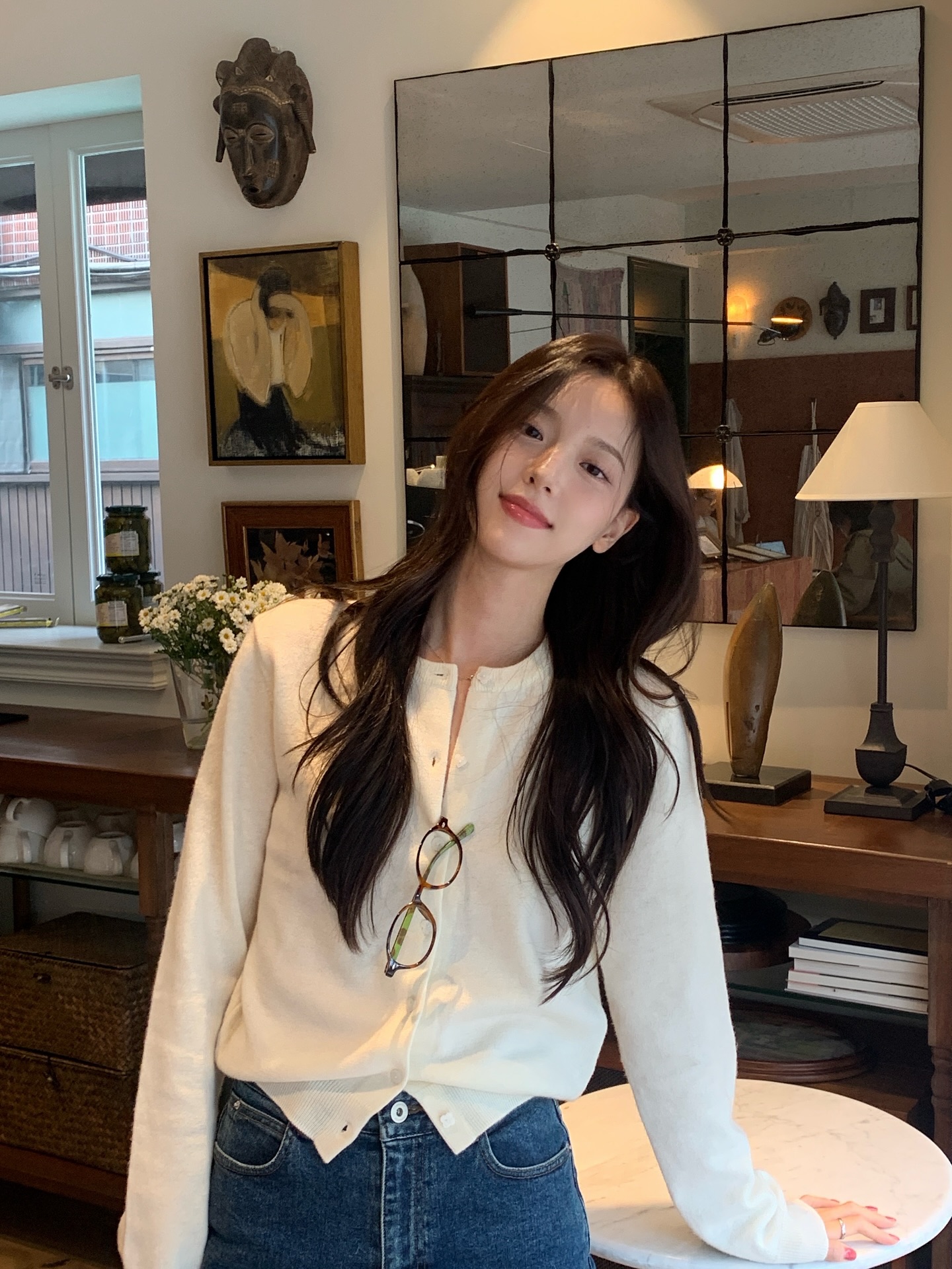 5 item kết hợp hoàn hảo với áo trắng, mặc đẹp chưa bao giờ đơn giản đến thế- Ảnh 10. 5 item kết hợp hoàn hảo với áo trắng, mặc đẹp chưa bao giờ đơn giản đến thế- Ảnh 10.