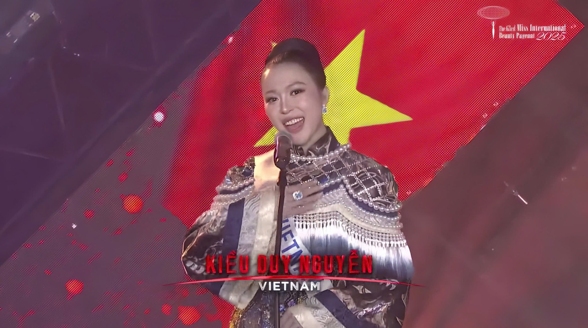 Đại diện Việt Nam trượt top 20 Miss International 2025 - Ảnh 1.