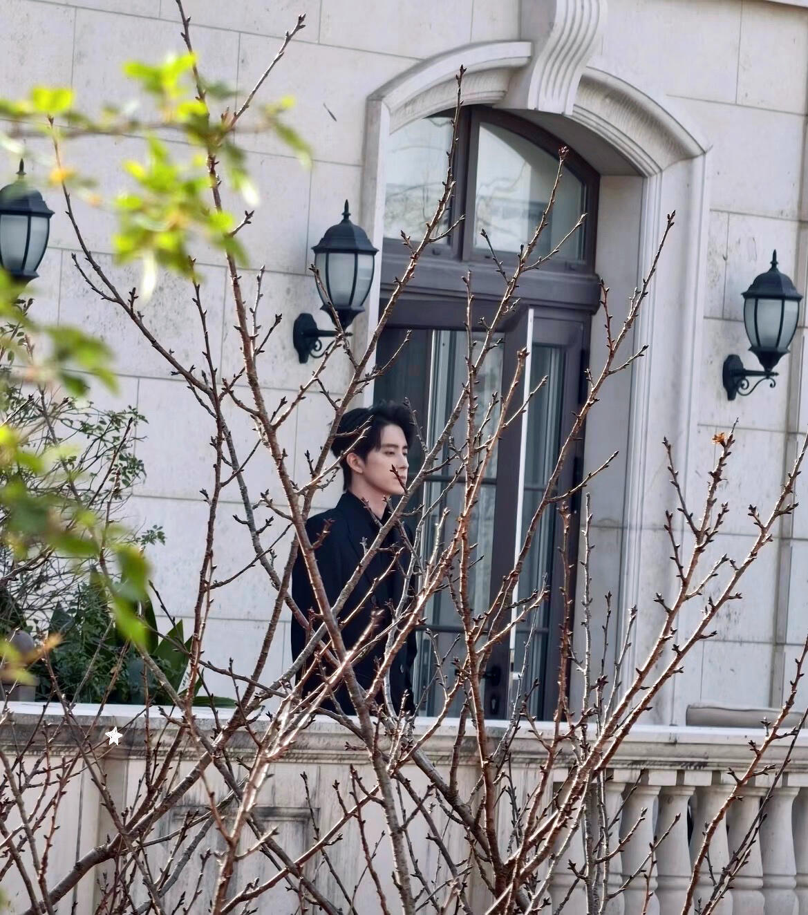 Chưa từng có cặp đôi nào chạm đỉnh cao thẩm mỹ thế này: Nhà trai là tổng tài sang tới nóc, nhà gái xứng danh đại mỹ nhân- Ảnh 4. Chưa từng có cặp đôi nào chạm đỉnh cao thẩm mỹ thế này: Nhà trai là tổng tài sang tới nóc, nhà gái xứng danh đại mỹ nhân- Ảnh 4.