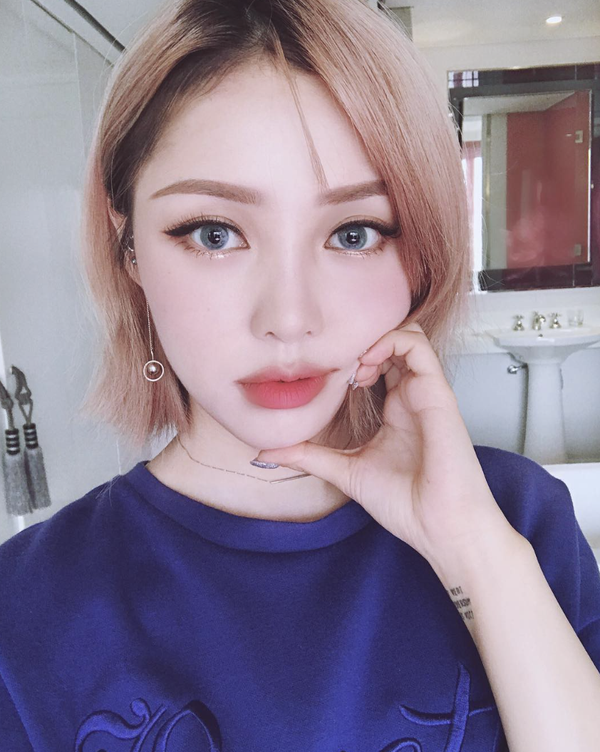 "Phù thủy makeup" lừng danh mãi không thấy già, 10 năm vẫn được tôn top 1- Ảnh 10.