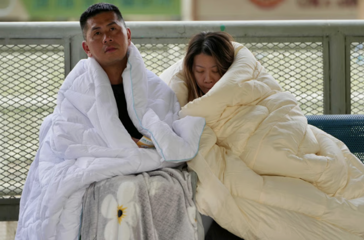 'Làm ơn cứu chúng tôi': Ám ảnh cuộc gọi cuối cùng của nạn nhân cháy chung cư Hong Kong- Ảnh 3.