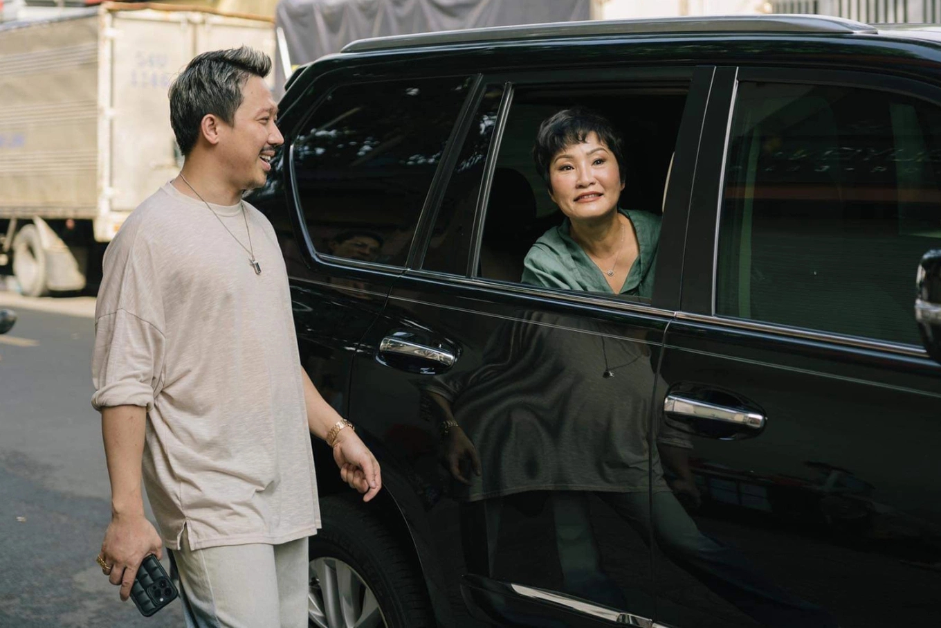 Nữ diễn viên Việt duy nhất đóng liên tiếp 4 phim top 1 phòng vé, diễn xuất thần sầu khó ai địch nổi- Ảnh 1.