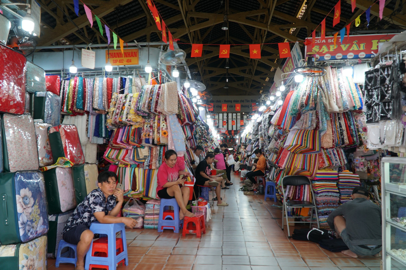 'Đệ nhất chợ' trăm tuổi ở TPHCM là Di tích kiến trúc cấp thành phố- Ảnh 13.