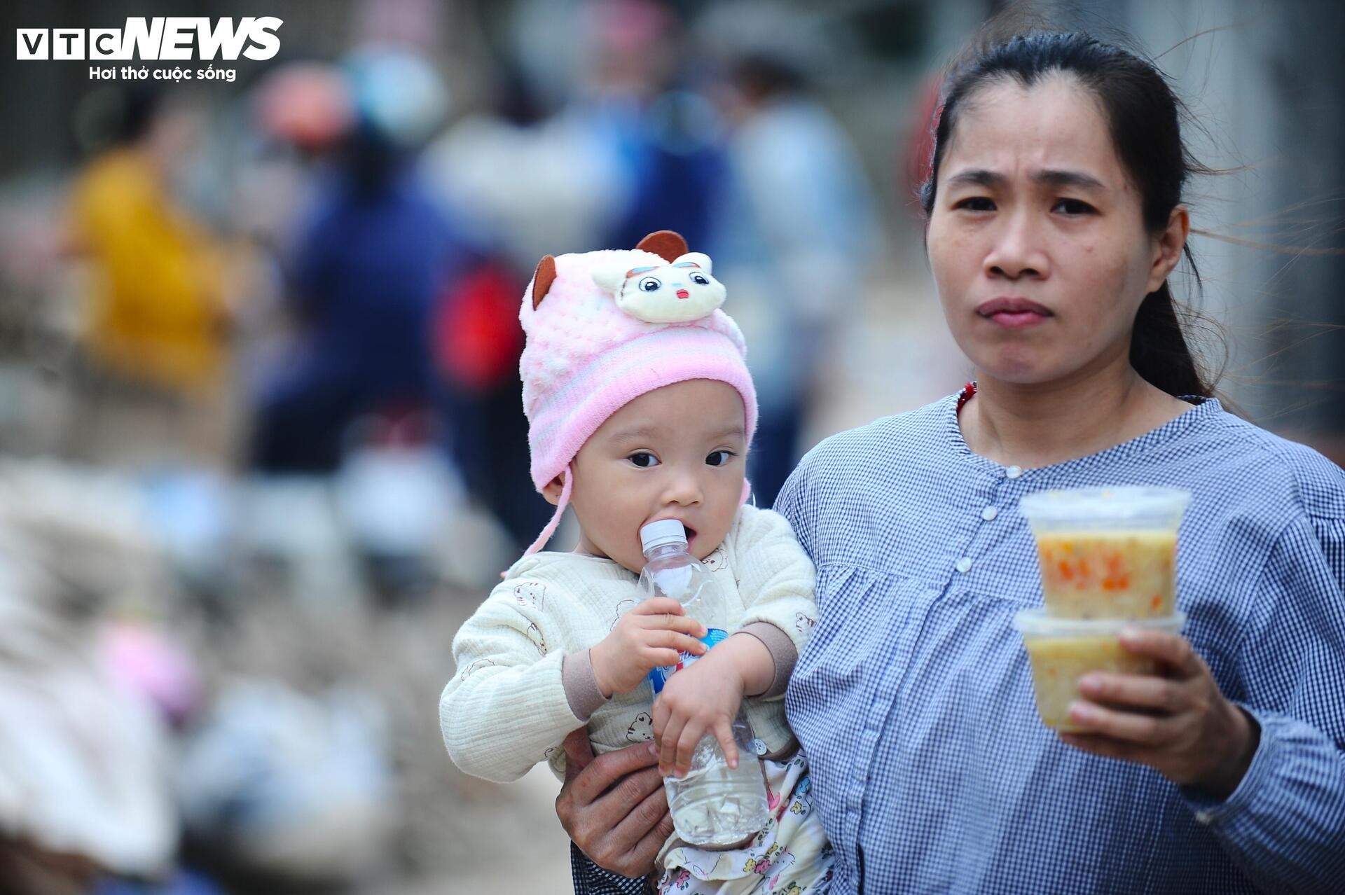 Khung cảnh hoang tàn, nhếch nhác tại vùng trũng nhất ở Tuy Hòa sau lũ dữ- Ảnh 24.