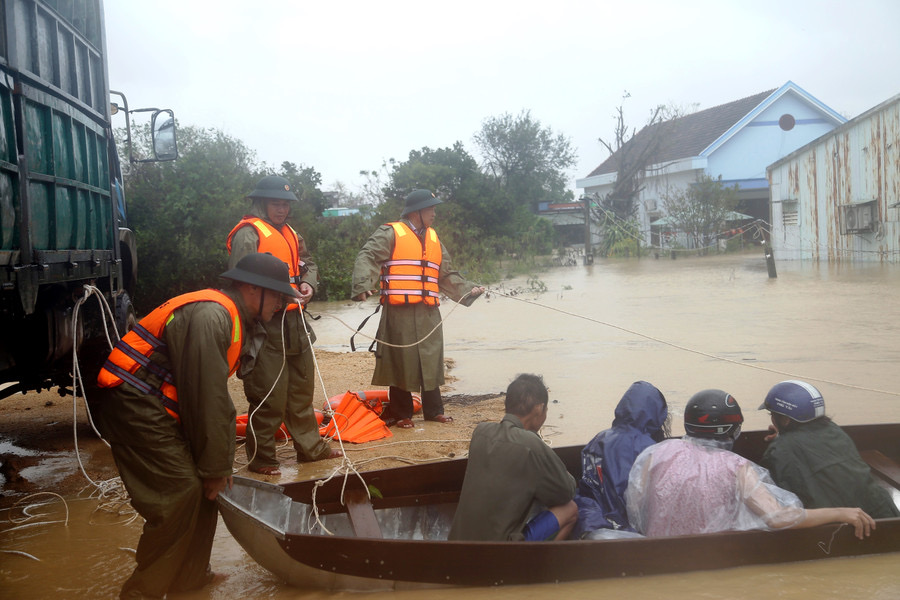 Gia Lai công bố tình huống khẩn cấp về thiên tai tại 77 xã, phường- Ảnh 2. Gia Lai công bố tình huống khẩn cấp về thiên tai tại 77 xã, phường- Ảnh 2.