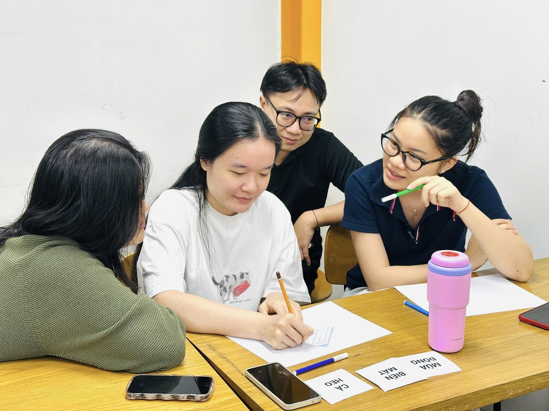 Đừng để ý tưởng nằm yên trên giấy: Gen Z đang tìm nơi biến đam mê thành nghề thật- Ảnh 1. Đừng để ý tưởng nằm yên trên giấy: Gen Z đang tìm nơi biến đam mê thành nghề thật- Ảnh 1.