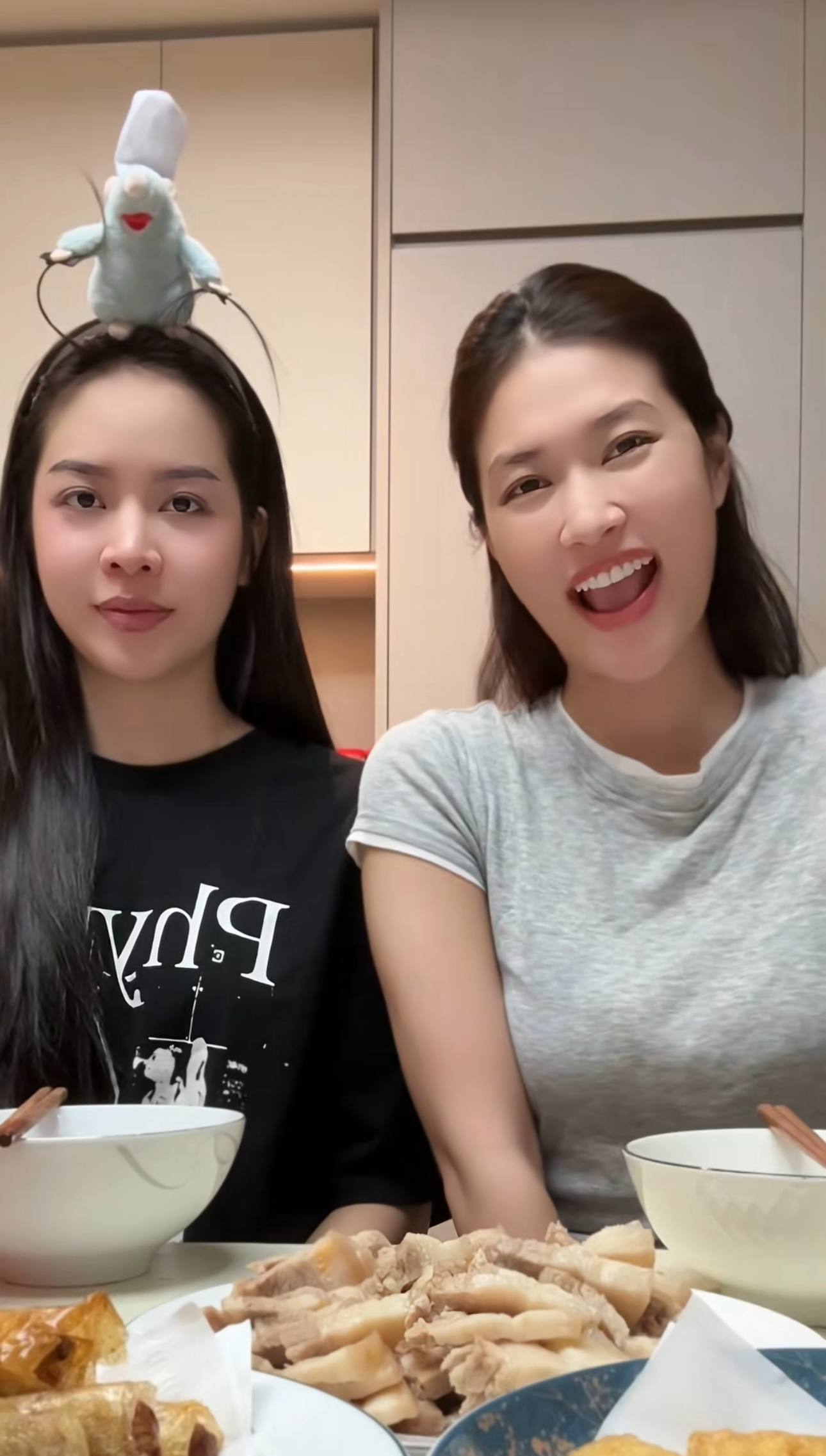 Chuyện gì đang xảy ra với Đoàn Thiên Ân?- Ảnh 10. Chuyện gì đang xảy ra với Đoàn Thiên Ân?- Ảnh 10.