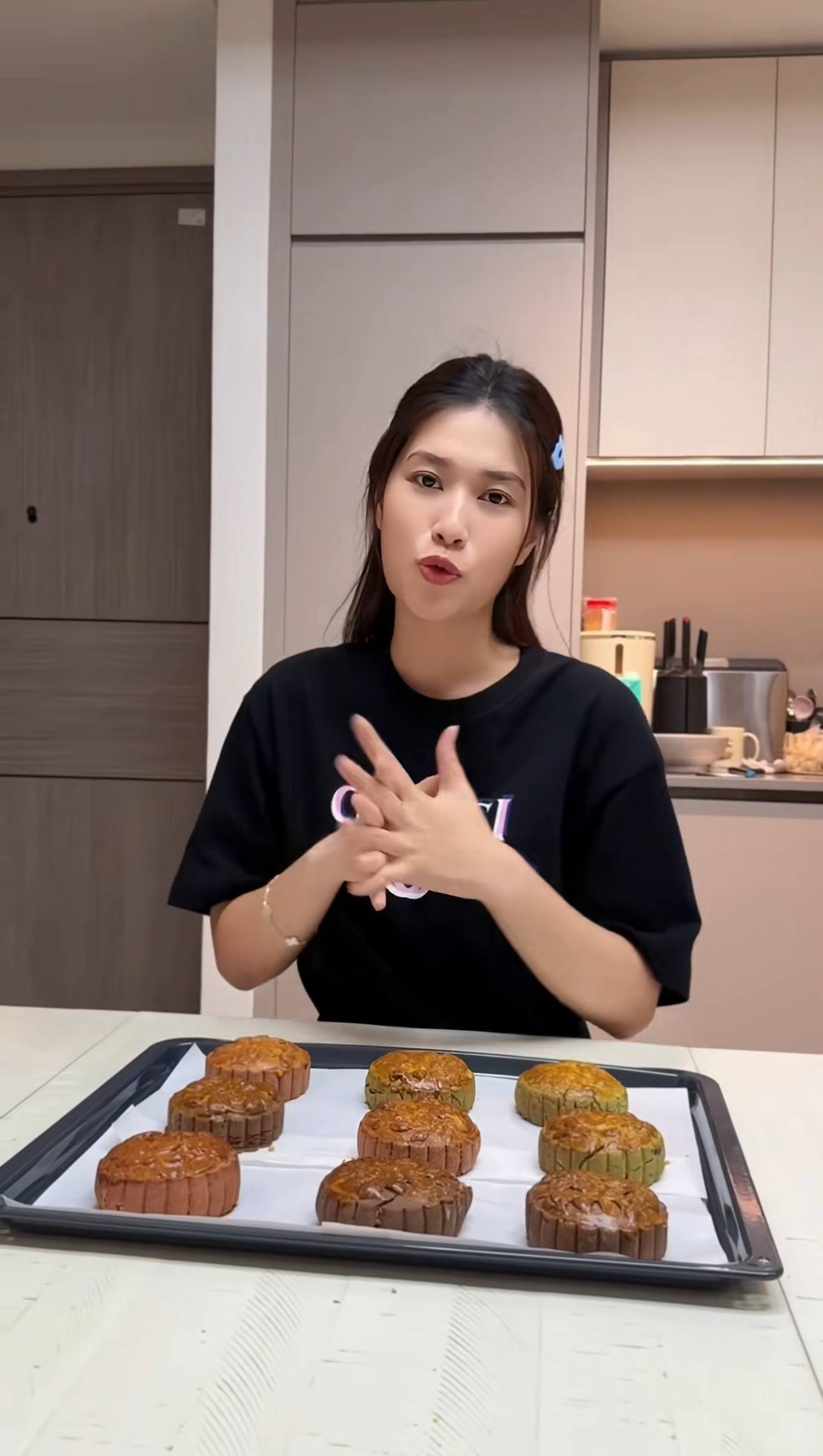 Chuyện gì đang xảy ra với Đoàn Thiên Ân?- Ảnh 11. Chuyện gì đang xảy ra với Đoàn Thiên Ân?- Ảnh 11.