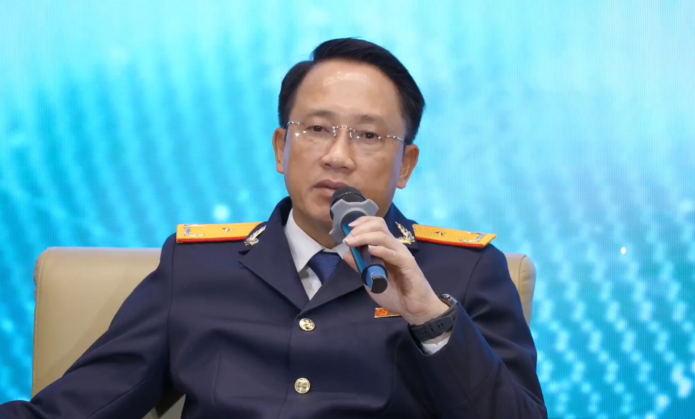 "Đang thu tiền bán hàng thì con cái chuyển khoản biếu 5 triệu": Hộ kinh doanh có bắt buộc mở thêm tài khoản để tiện kê khai, hay có thể chỉ dùng một tài khoản cá nhân?- Ảnh 1.