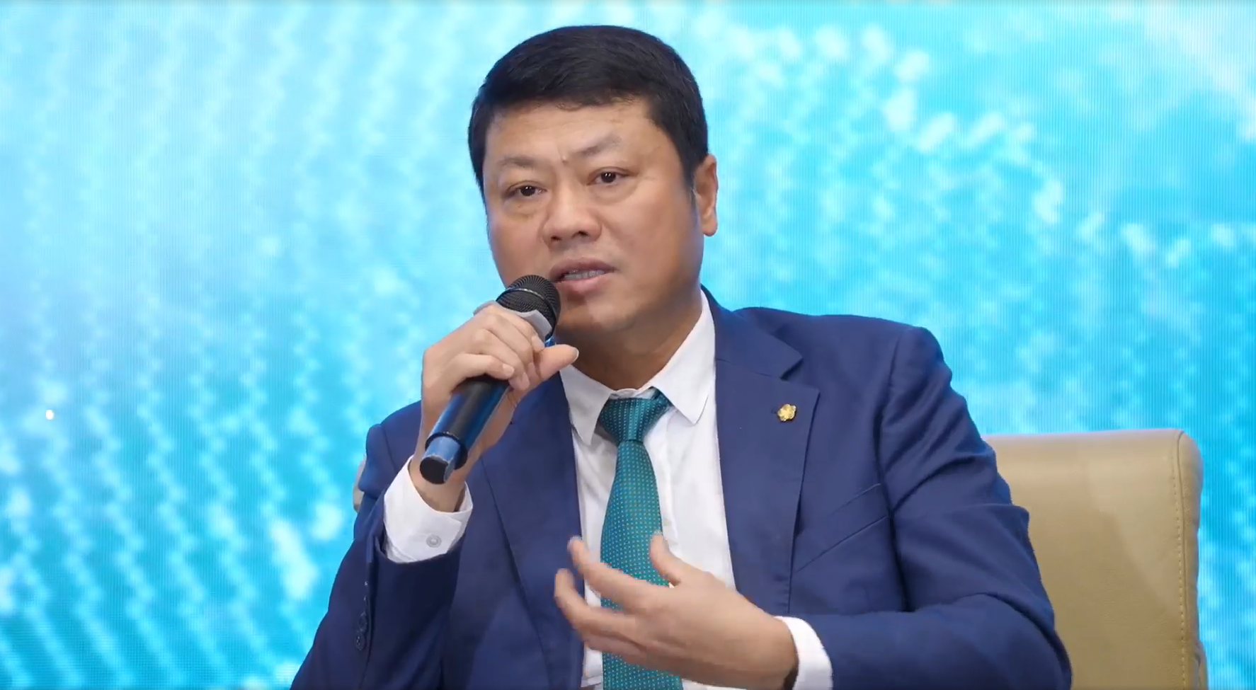 "Đang thu tiền bán hàng thì con cái chuyển khoản biếu 5 triệu": Hộ kinh doanh có bắt buộc mở thêm tài khoản để tiện kê khai, hay có thể chỉ dùng một tài khoản cá nhân?- Ảnh 3.